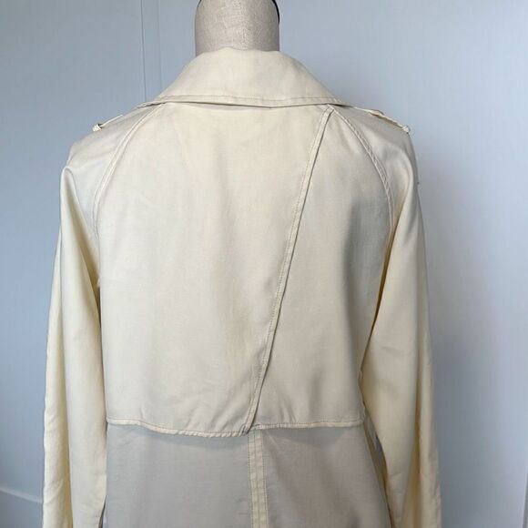 MAUBY Trench Coat In Off White - Picture 7 of 13